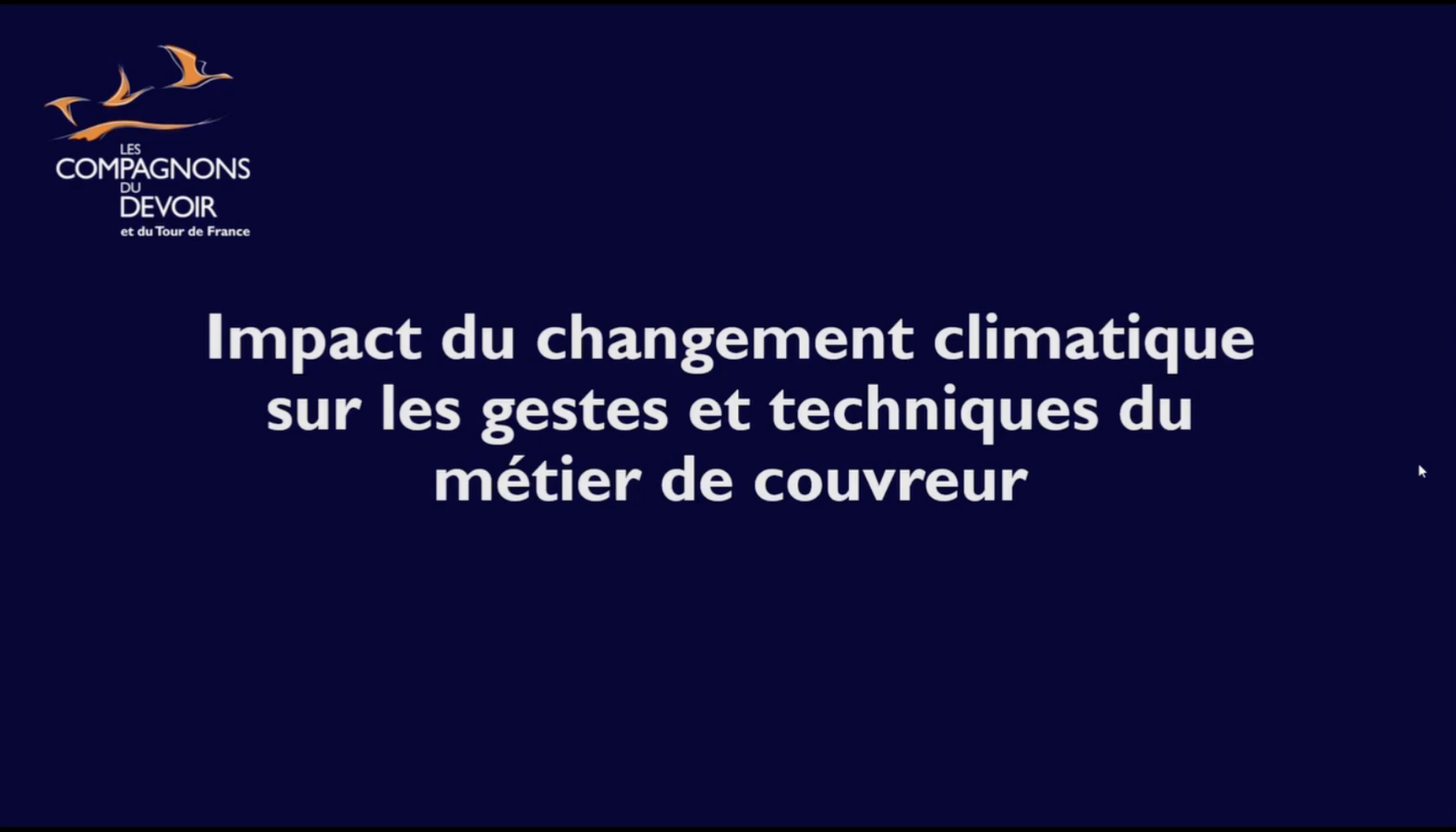 Comment le métier de couvreur évolue : changement climatique et raréfaction des ressources