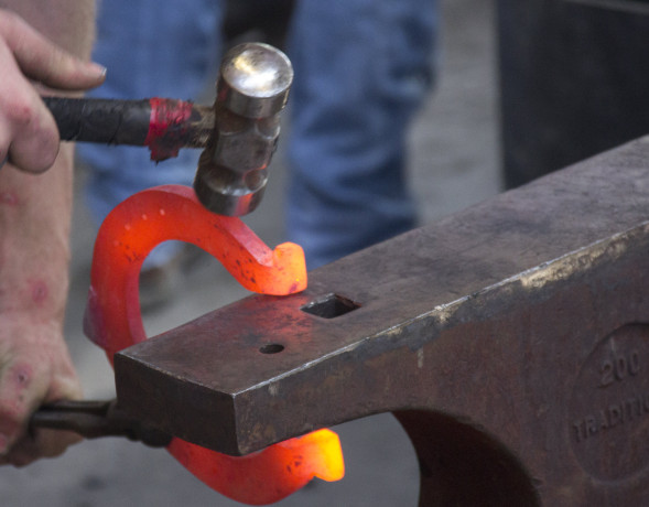 Témoignages de maréchaux-ferrants, le métier raconté